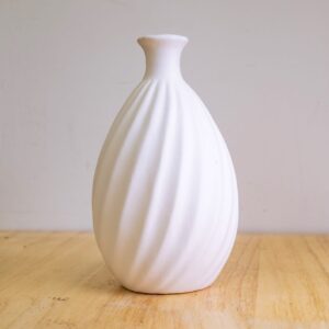 Twisted watering bell