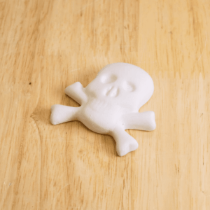 Skull and Crossbones Tag-Along